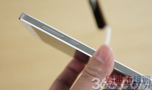 �Ա����⣺С��Note��С��4������ �ܷ���Ϯ��Ϊ��ҫ6 Plus��