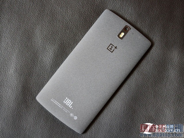 ���ȳ��Ĳ�������С��Note����2299Ԫ���ѡ��˭ С��Note��8�����