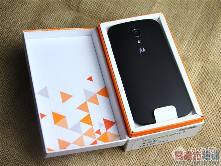 ��ͷͬΪ800������ Moto G����Nexus 5 