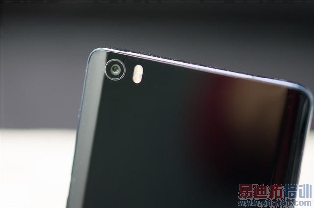 ����С���ֻ� С��Note�Ա�С��4���ͼ��