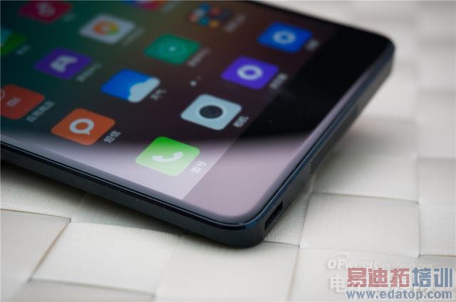 ����С���ֻ� С��Note�Ա�С��4���ͼ��