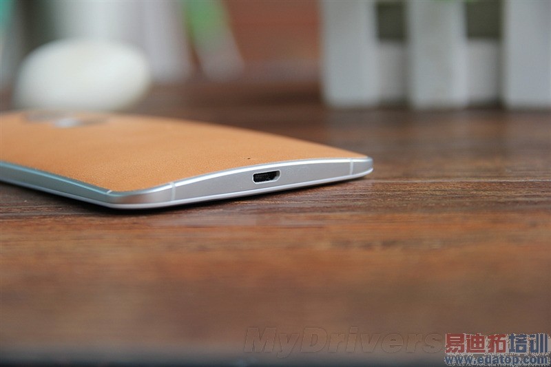 ��Moto X�л������⣺�Լ۱ȶ��Ǹ���