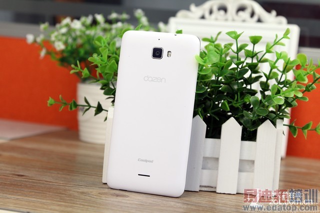 699Ԫ��2GB RAM ����F1���ٰ��׷����� 