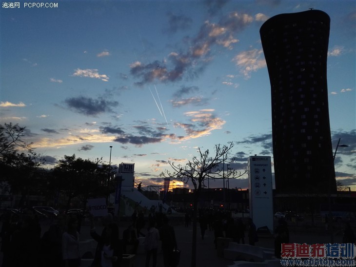 ��խ�߿��ƽ���ֻ� ��ҫX2�������� 