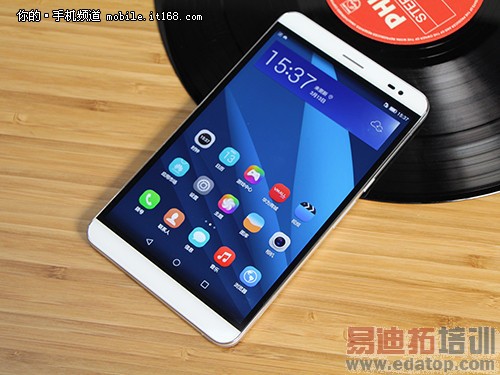 5000mAh大容量电池售1999 荣耀X2评测