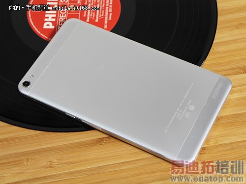 5000mAh大容量电池售1999 荣耀X2评测