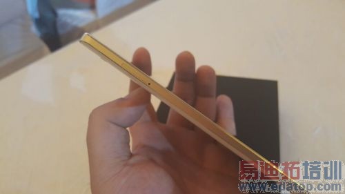 ��ΪP8���жԾ���С��Note�����VS����MX4 Pro�Ա�����