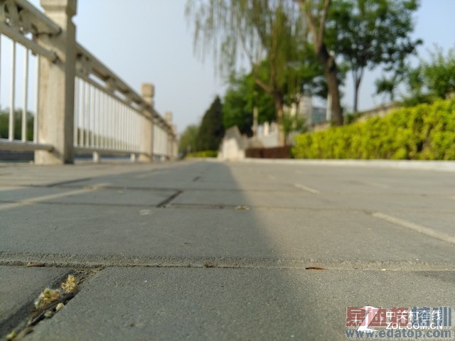 ���ӳ����ֻ�1 Pro���� 