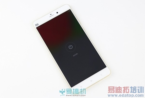 С��Note�����vs��ΪP8�������Աȣ�����935����810����PK