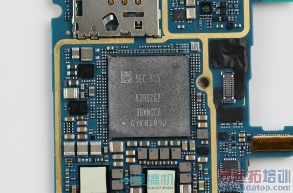 С��Note�����vs��ΪP8�������Աȣ�����935����810����PK