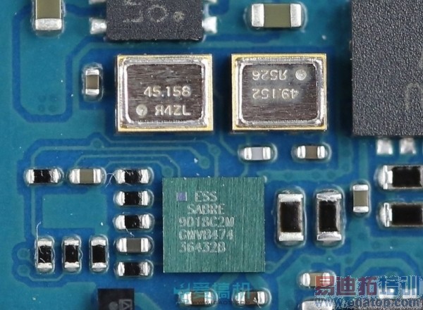 С��Note�����vs��ΪP8�������Աȣ�����935����810����PK