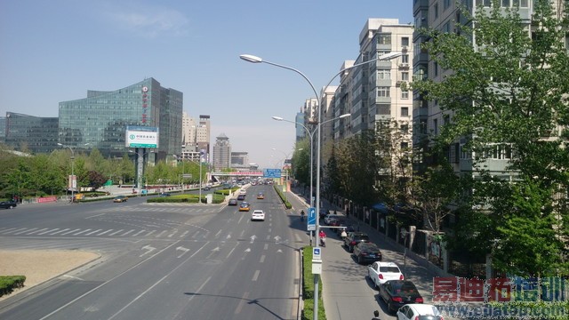 ��Ȼ����ʱ������ HTC One E9+ȫ������ 