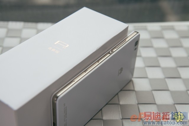 ��ΪP8��ɫ�ഺ�����ͼ�ͣ��ԱȻ�ΪP8˭���ÿ���