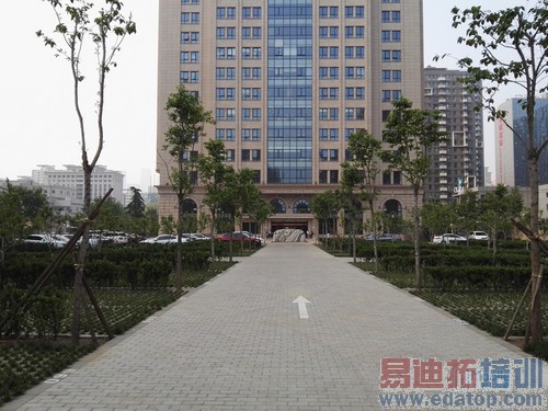 ��ΪP8�Ա�����MX4 Pro���⣺С��Note����滹Ҫ������