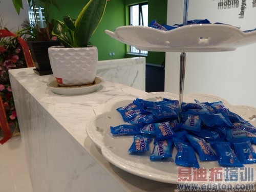 ��ΪP8�Ա�����MX4 Pro���⣺С��Note����滹Ҫ������