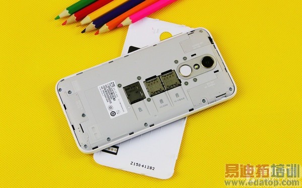 ˭��699Ԫ���õ���ѡ��С��2�Ա�������7��ͼ