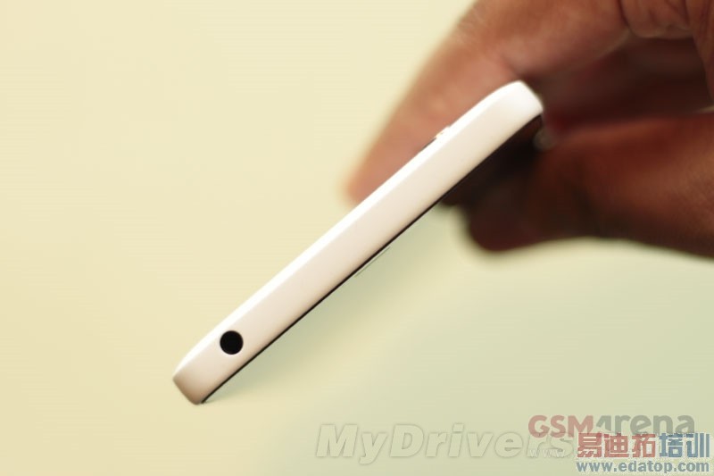 С��4i�������⣺���뻪ΪP8������������