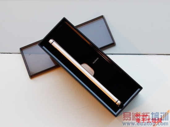 ��ΪP8����������⣺������������935о С��Note�������γ�Խ��