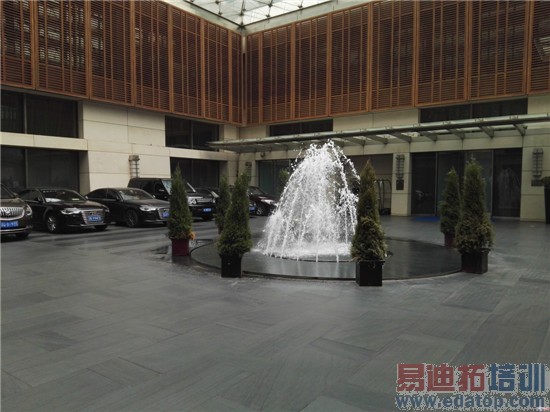 ��ΪP8������ռ����⣺������������935