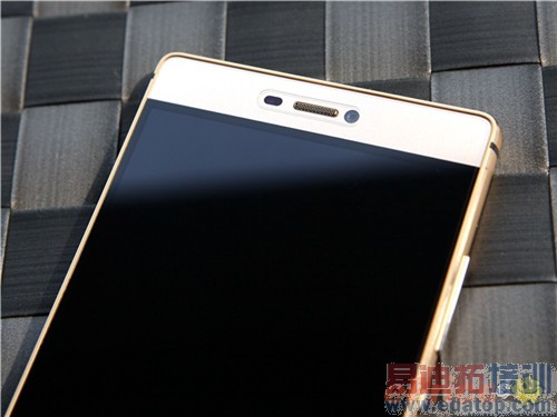 华为P8国行版开箱评测:国产芯麒麟935值不值3599?