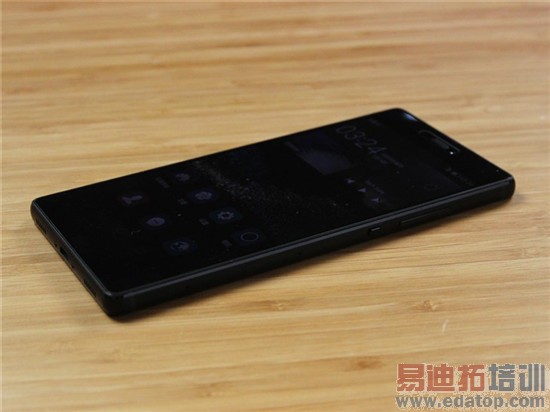 ��ΪP8�������ϸ����+���ͼ�ͣ�����935����