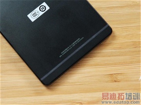 ��ΪP8�������ϸ����+���ͼ�ͣ�����935����