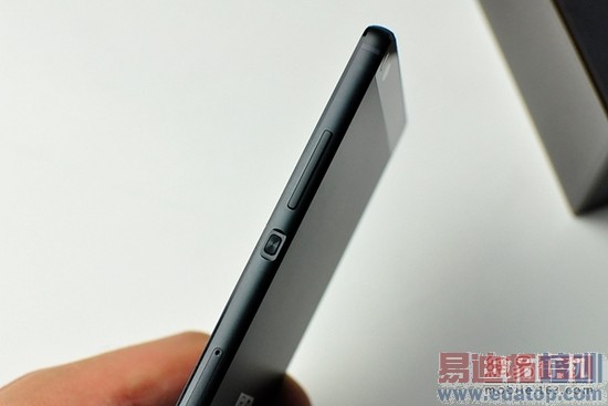 ��ΪP8ȫ�����⣺����935���� С��Note�������γ��У�