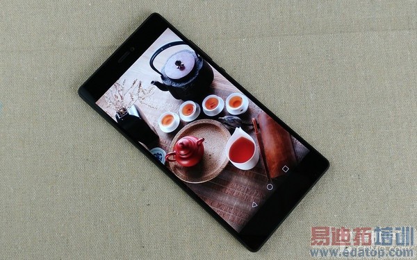 华为新旗舰P8首测 一款进步明显的新品第3张图