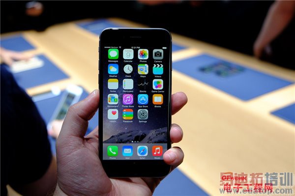 �Ա����⣺iPhone6����С��4����MX4 ˭����������