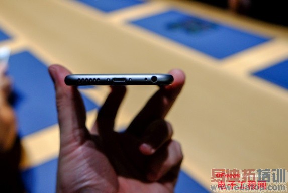 �Ա����⣺iPhone6����С��4����MX4 ˭����������