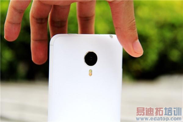 白色魅族MX4深度评测:极致体验助力MX4 Pro叫板华为Mate7/小米4