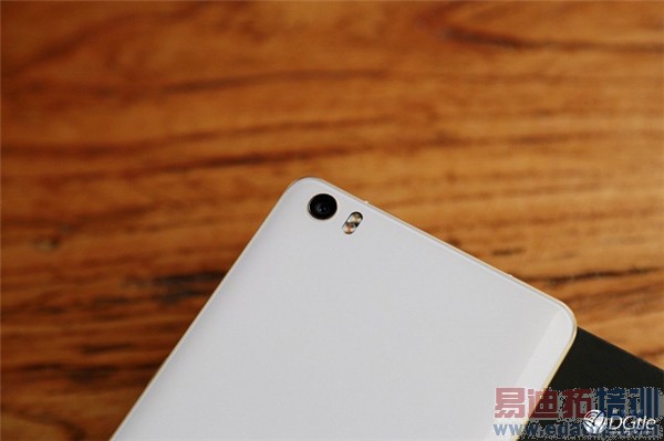 华为P8/努比亚Z9/小米Note顶配版对比图赏:谁是最美机皇?