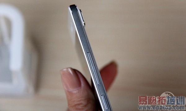 OPPO超越之作:N3挑落华为Mate7 R5