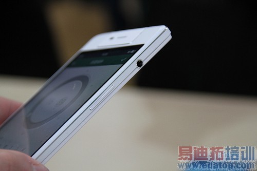 OPPO N3/R5上手简评:旋转镜头+全球最薄 魅族MX4 Pro大敌当前