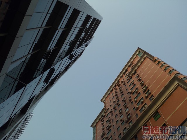 �����ֻ�4G���������⣺�黳�Ƿ���ʵ���� �����ƵıƸ��ڲ���