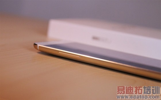 ����MX4 YunOS�����⣺ǿ������ƥ�л�ΪMate7 С��4���