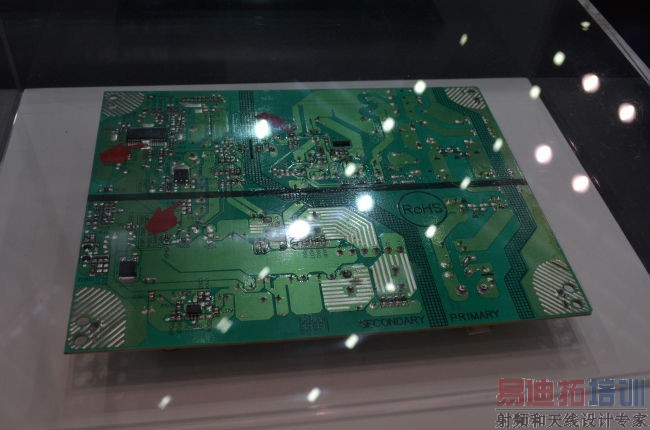 ��ͼ�ع�2013��߽��ᣨ�ϣ�����ϵ���ӳ�����Ȼռ�ݾ�������