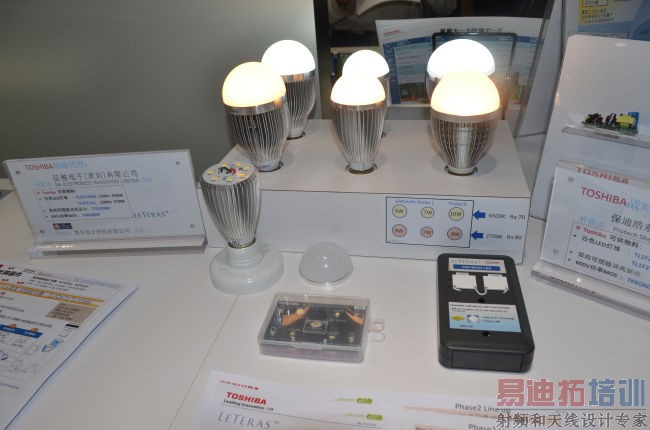 ��ͼ�ع�2013��߽��ᣨ�ϣ�����ϵ���ӳ�����Ȼռ�ݾ�������