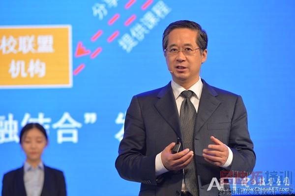 纪飚.jpg 纪飚.jpg