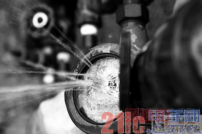 ʾֵ���ʱ�з��� ˮ��ʾֵҲ�ý���