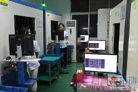 高速飞针机整齐排列作业