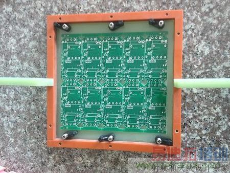 �ξ߷�������ƬPCB�ı���