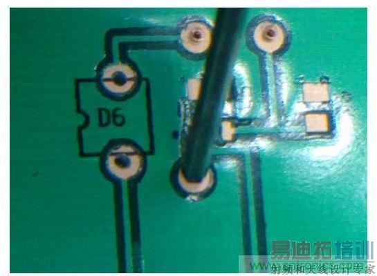 用内六角螺丝刀的平头按压尾部