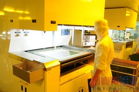 印制电路板曝光