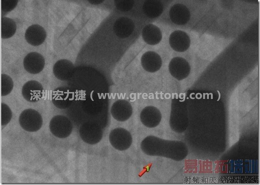 BGA��Ϊ�����С������������������γɺ��Ӷ�·�Ľ����