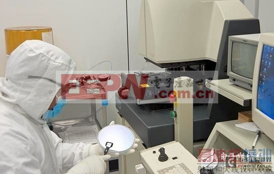 采用丁烷燃料电池的USB移动电源系统