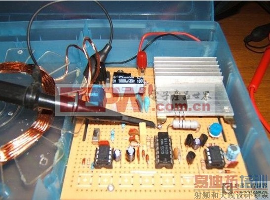 分享业内高手DIY打造智能无线供电台灯的设计