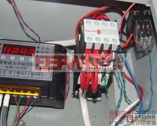 �����Ӵ���ʵ����������е��Զ��л�