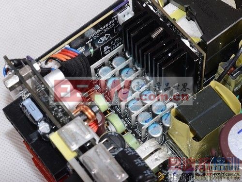 ��Դ���˽ṹ֮LLCг�����˽ṹ��Ӱ��