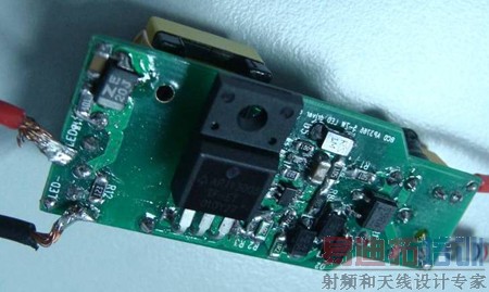 �����ʵ������顷